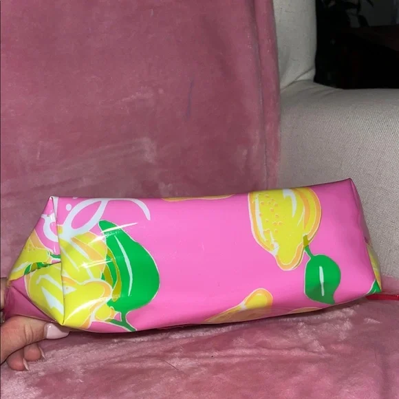 Lilly Pulitzer x Estée Lauder Cosmetic Toiletry Bag and Small Dust Bag NWOT - Picture 7 of 7